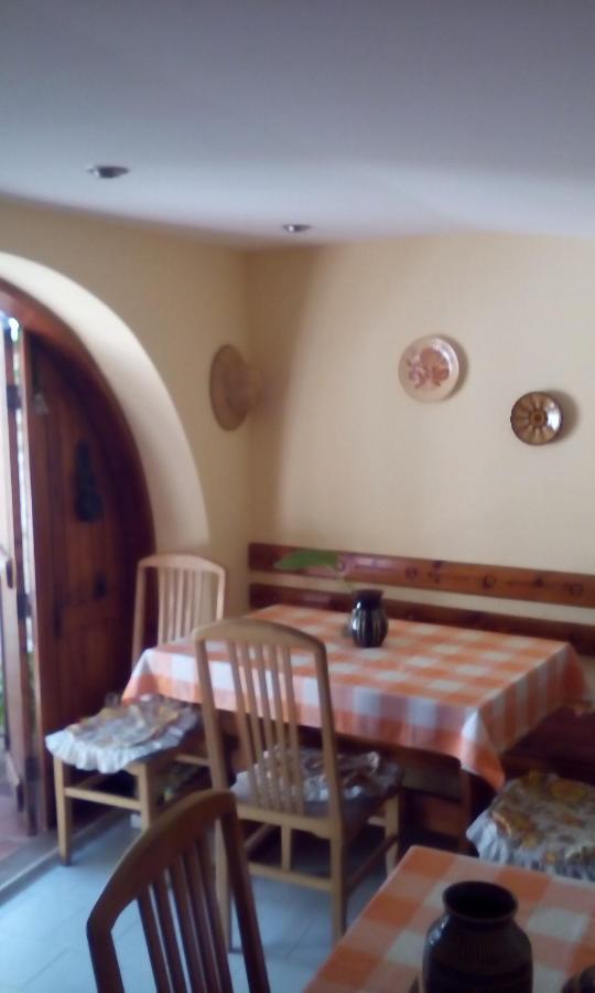 Villa Elina Baltsjik Buitenkant foto